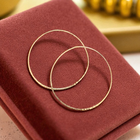 Elegant Gold Hammered Hoop Earrings - Picture 1 of 4